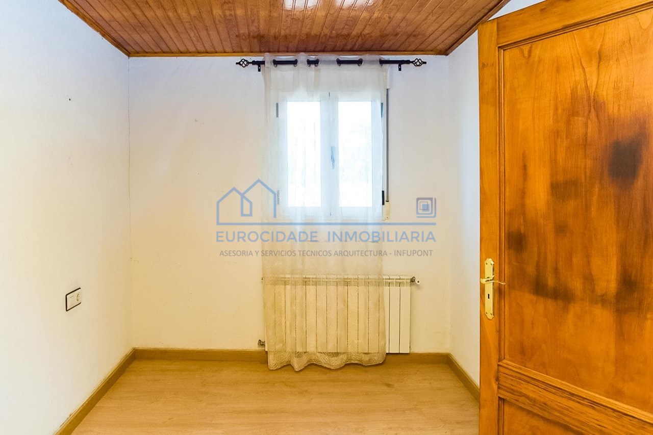 Foto 24 SE VENDE CASA EN VILARDEVÓS - OURENSE