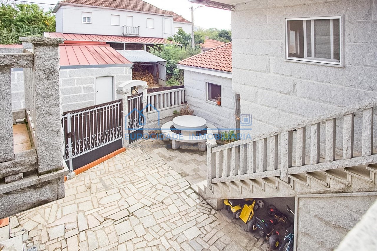 Foto 2 SE VENDE CASA EN VILARDEVÓS - OURENSE