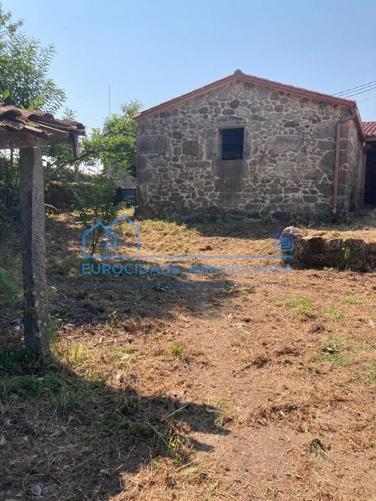 Foto 5 Se vende parcela con casa para restaurar